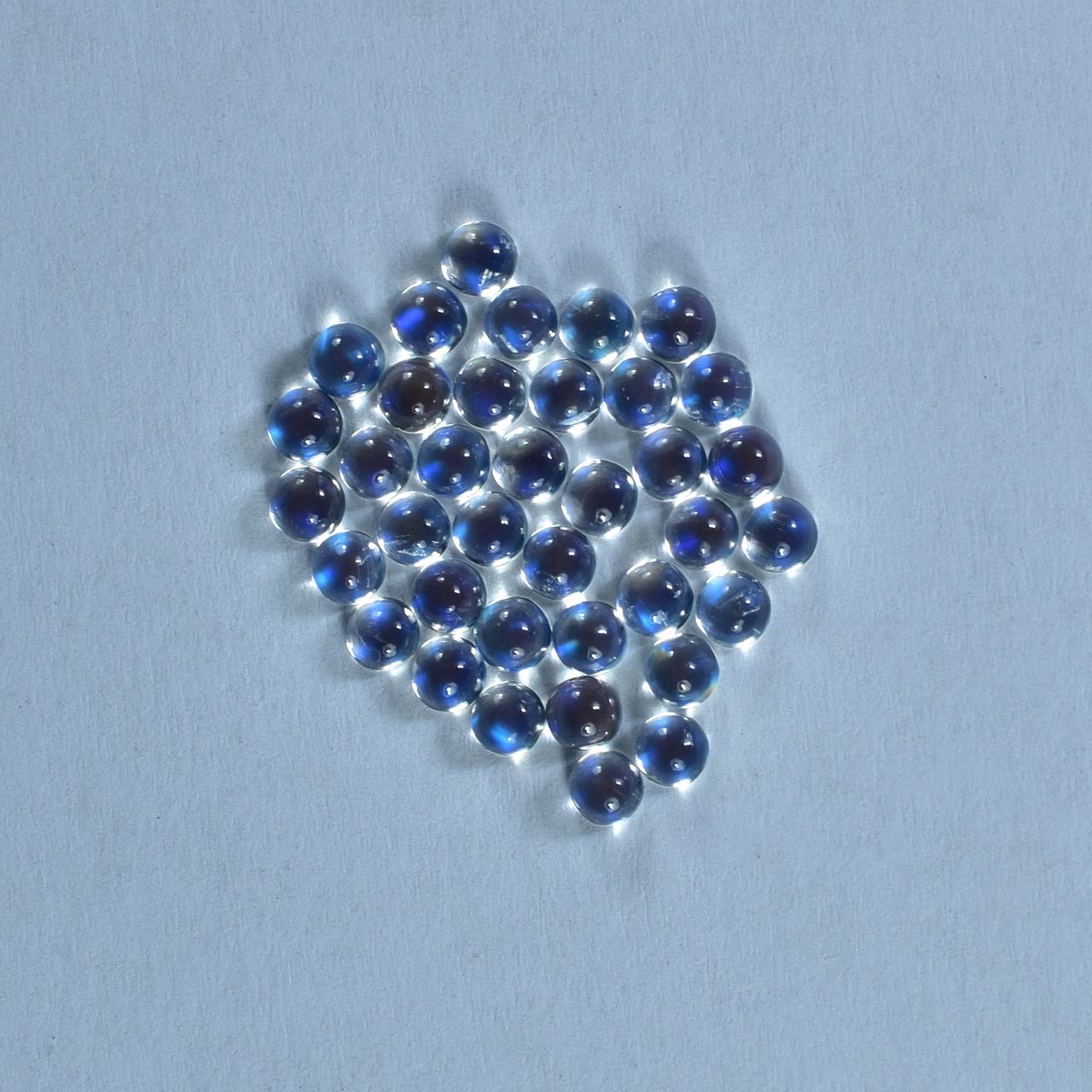 RAINBOW MOONSTONE PLAIN ROUND CAB (CLEAN TO VSI) 3.25X3.25 MM 0.18 Cts.