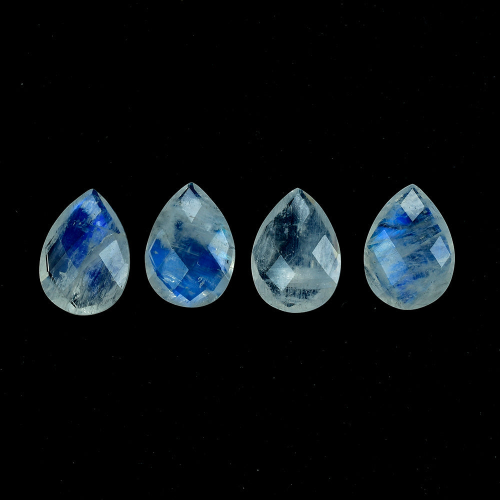 RAINBOW MOONSTONE CHECKER CUT BRIOLETTE PEAR (SEMI CLOUDY) 14.50X10.30 MM 4.34 Cts.