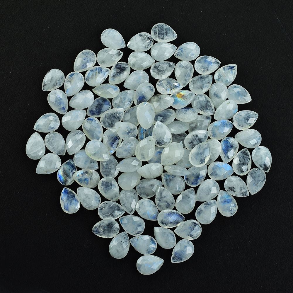 RAINBOW MOONSTONE CUT BRIOLETTE PEAR (CLOUDY) 10.00X7.00 MM 1.61 Cts.