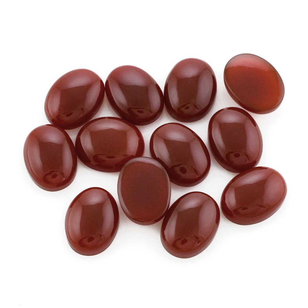RED ONYX OVAL CAB 12X9MM 3.82 Cts.