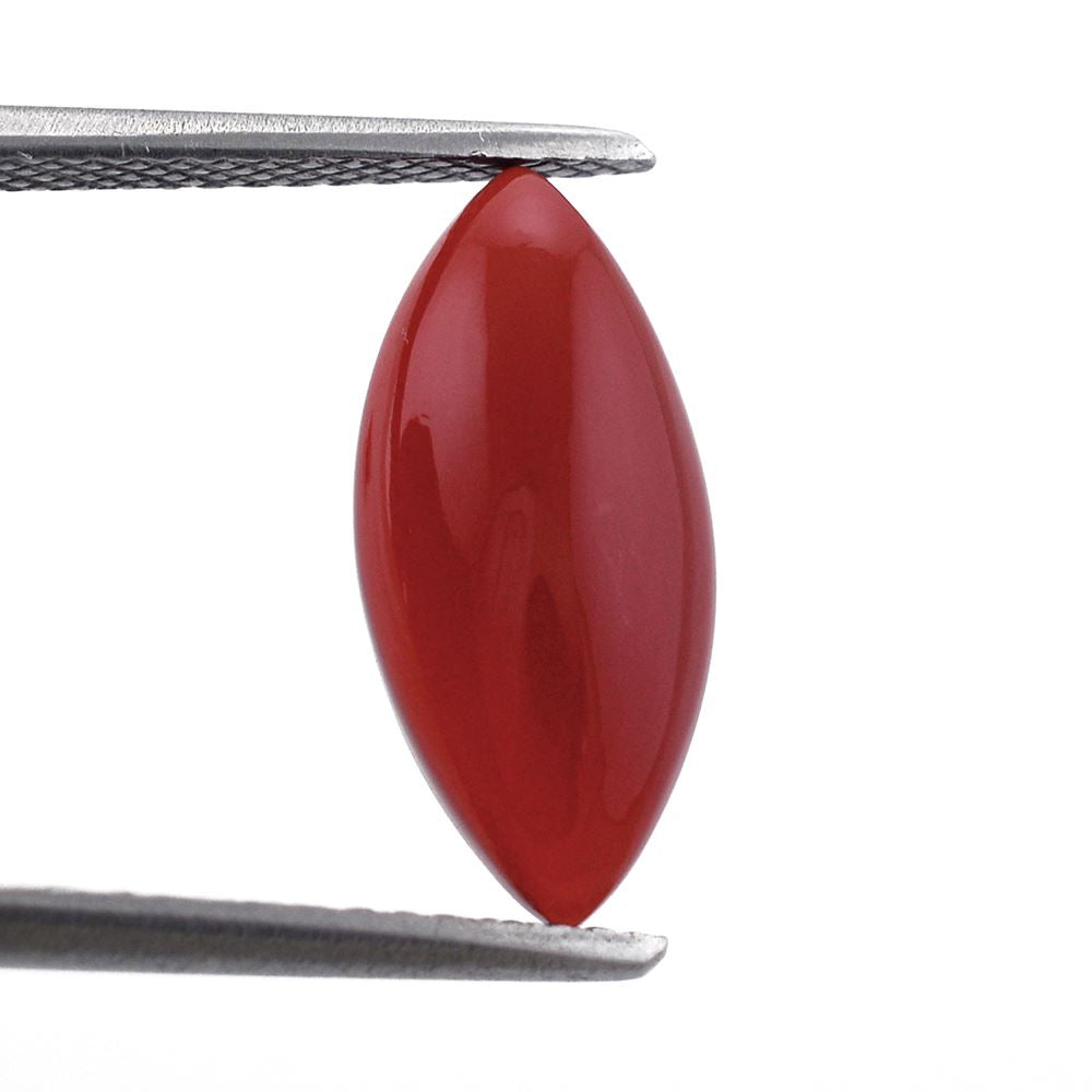 RED ONYX MARQUISE CAB 15X7MM 3.01 Cts.