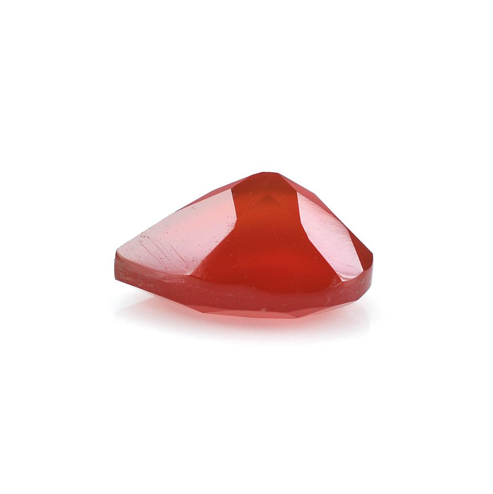 RED ONYX CUT PEAR 9X7MM 1.50 Cts.