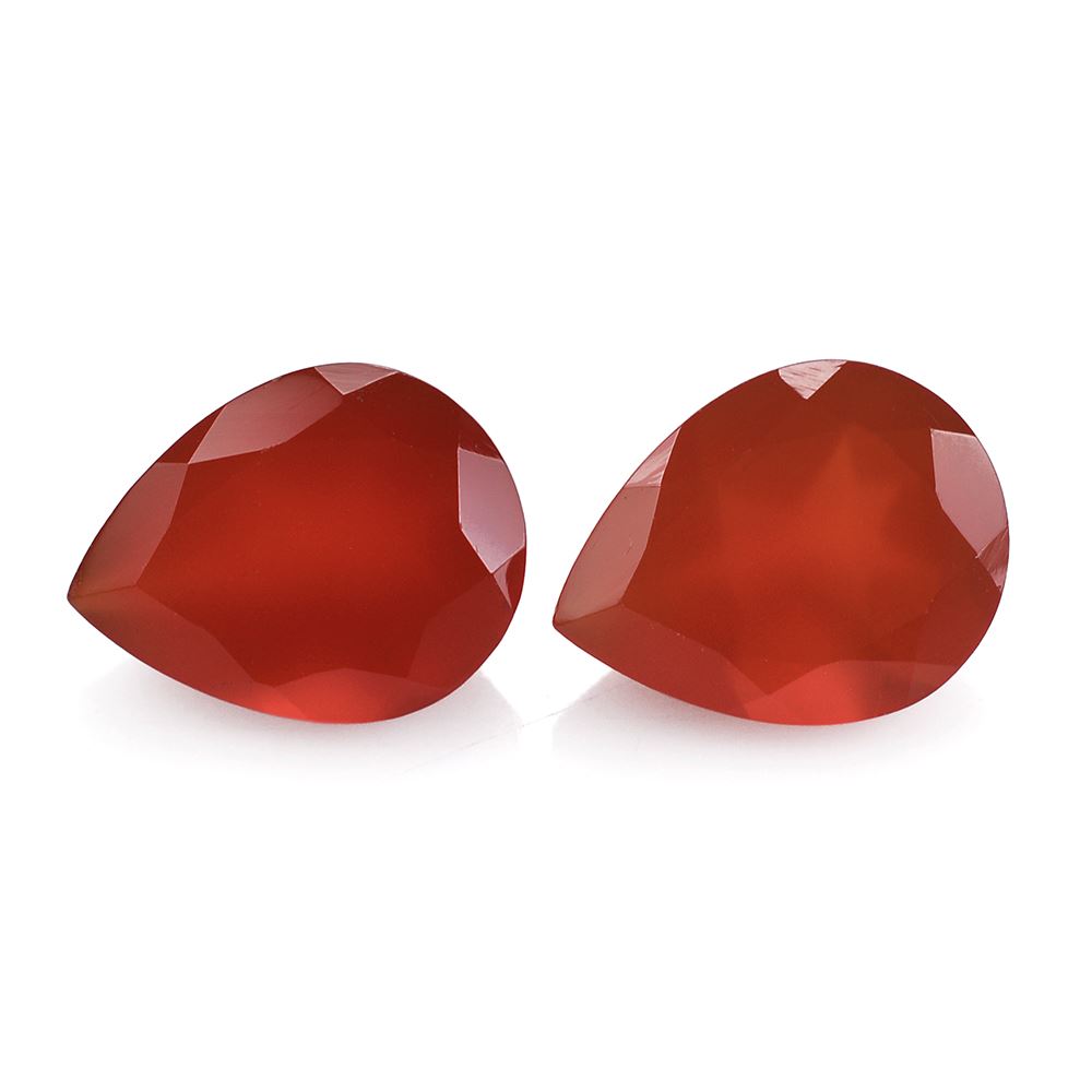 RED ONYX CUT PEAR 9X7MM 1.50 Cts.