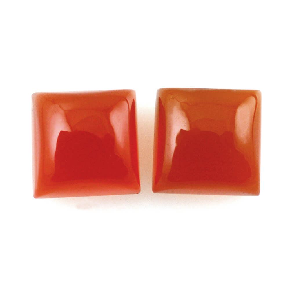 RED ONYX SQUARE CAB 5MM 0.79 Cts.