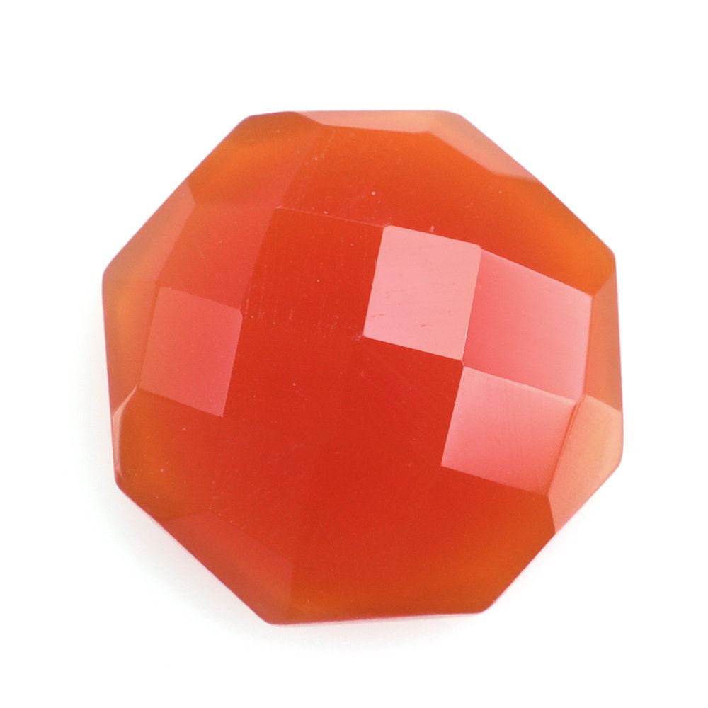 RED ONYX CHECKER OCTAGON CAB 10MM 2.74 Cts.