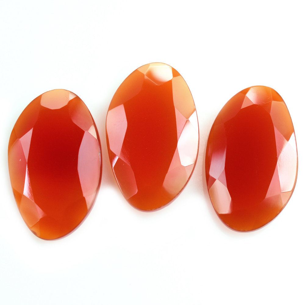 RED ONYX CUT IRREGULAR OVAL 22X14MM 9.02 Cts.