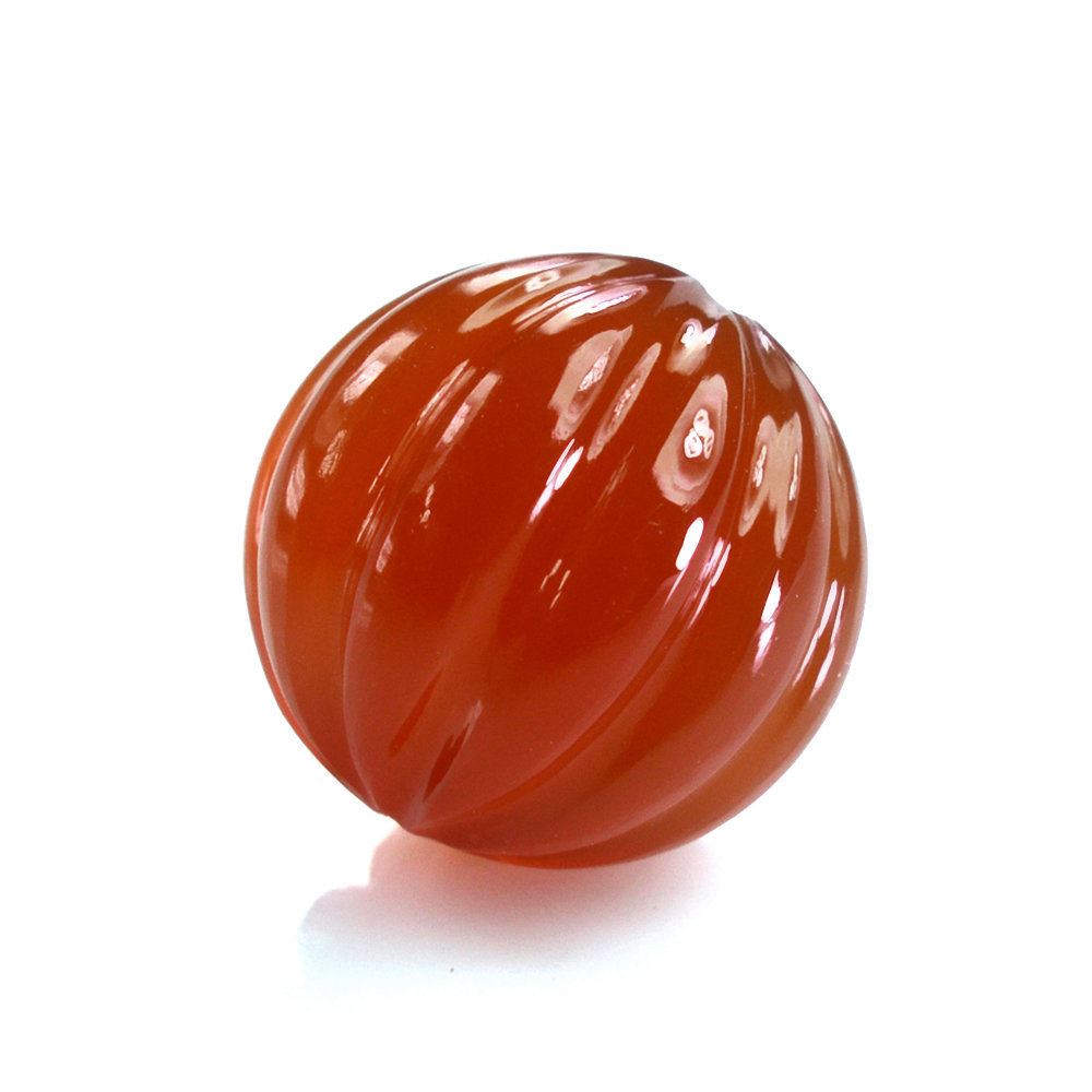 RED ONYX ROUND BALL WITH MELON CARVED (DES#70) (HALF DRILL) 10MM 6.30 Cts.
