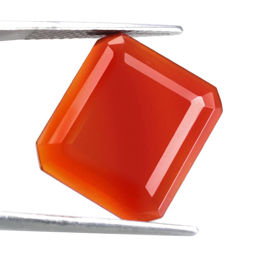 RED ONYX TABLE CUT OCTAGON CAB 18X16MM 10.45 Cts.