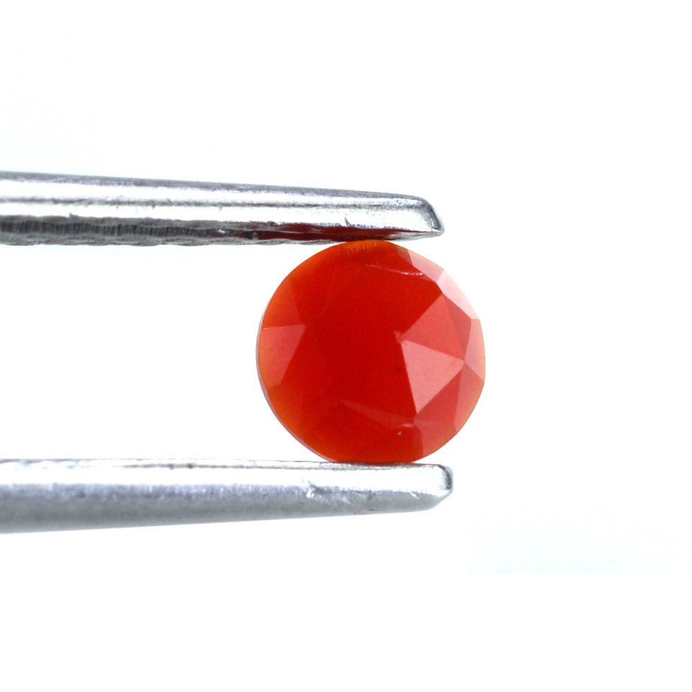 RED ONYX ROSE CUT ROUND CAB 5MM 0.48 Cts.