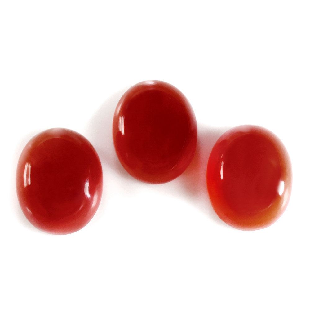 RED ONYX PLAIN OVAL CAB 10X8MM 2.90 Cts.
