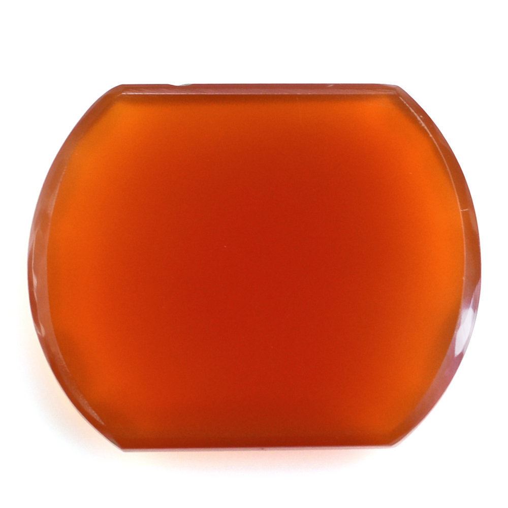 RED ONYX STEP CUT CUSHION CAB 16X13MM 6.00 Cts.