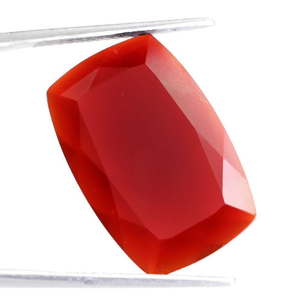 RED ONYX CUT CUSHION 24X17MM 16.10 Cts.