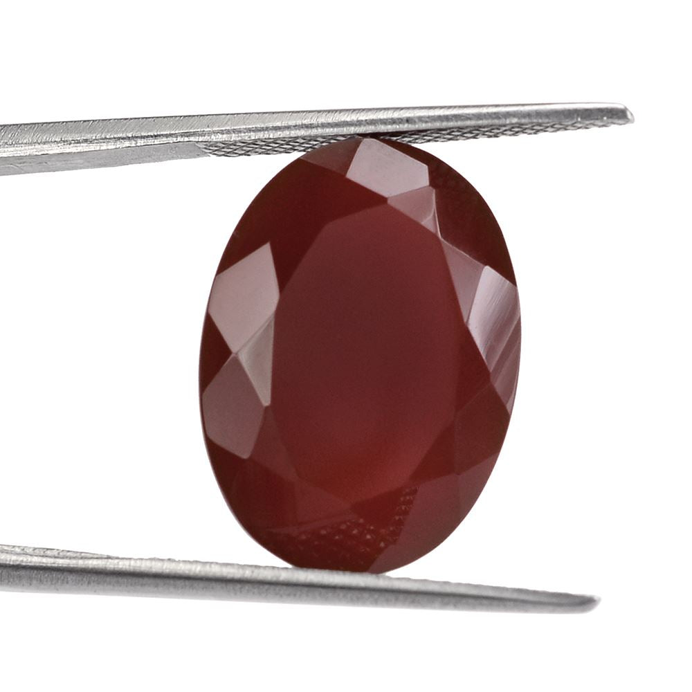 RED ONYX CUT OVAL 18X13MM 11.42 Cts.