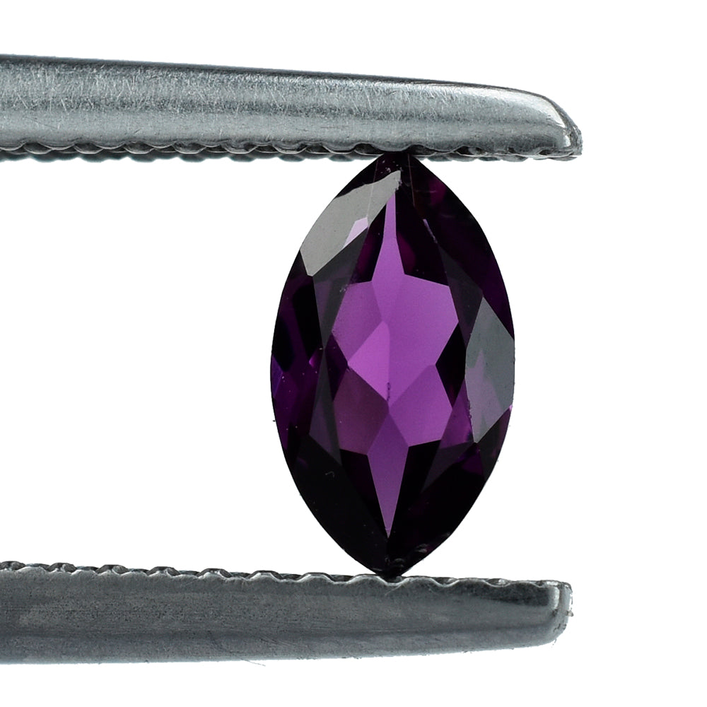 RHODOLITE CUT MAQUISE 7X4MM 0.65 Cts.
