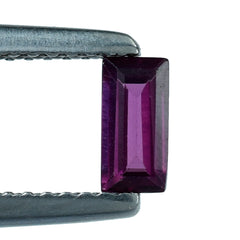 RHODOLITE CUT BAGUETTE 6X3MM 0.50 Cts.