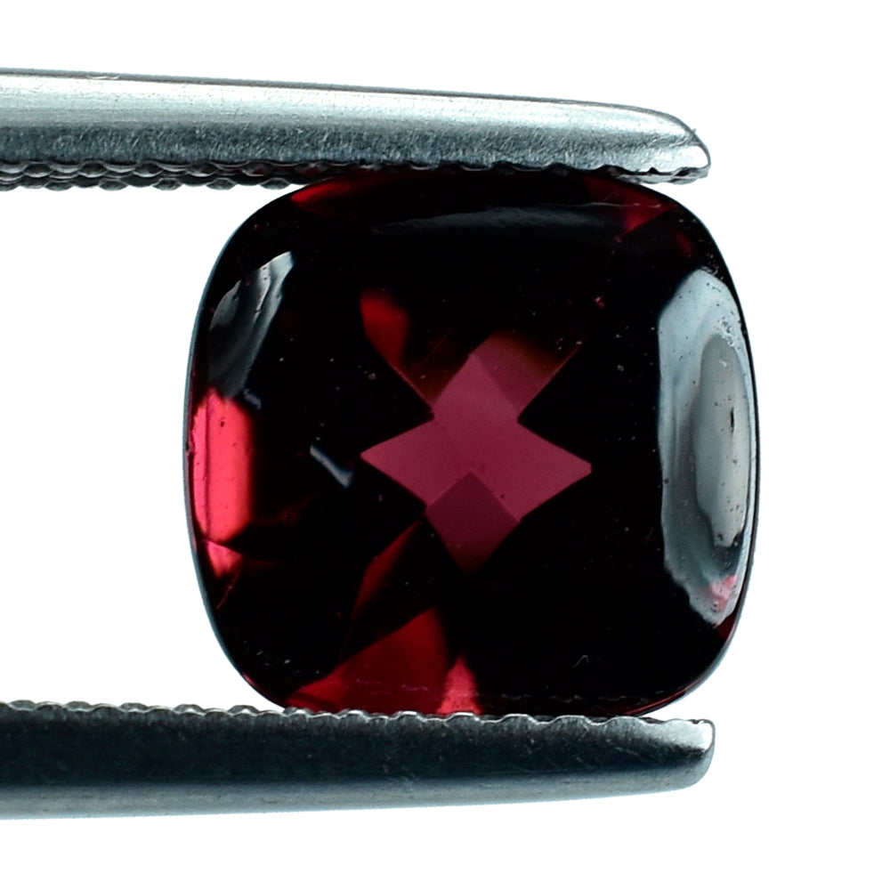 RHODOLITE BUFFTOP CUSHION 9MM 3.78 Cts.
