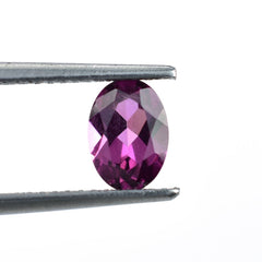 RHODOLITE CUT OVAL REDISH PURPLE) (CLEAN) 7.00X5.00 MM 1.01 Cts.