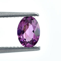 RHODOLITE CUT OVAL (REDISH PURPLE) (SI) 7.00X5.00 MM 0.94 Cts.