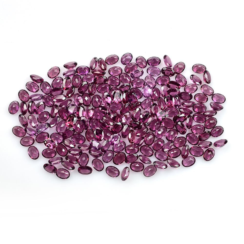 RHODOLITE CUT OVAL (REDISH PURPLE) (SI) 7.00X5.00 MM 0.94 Cts.