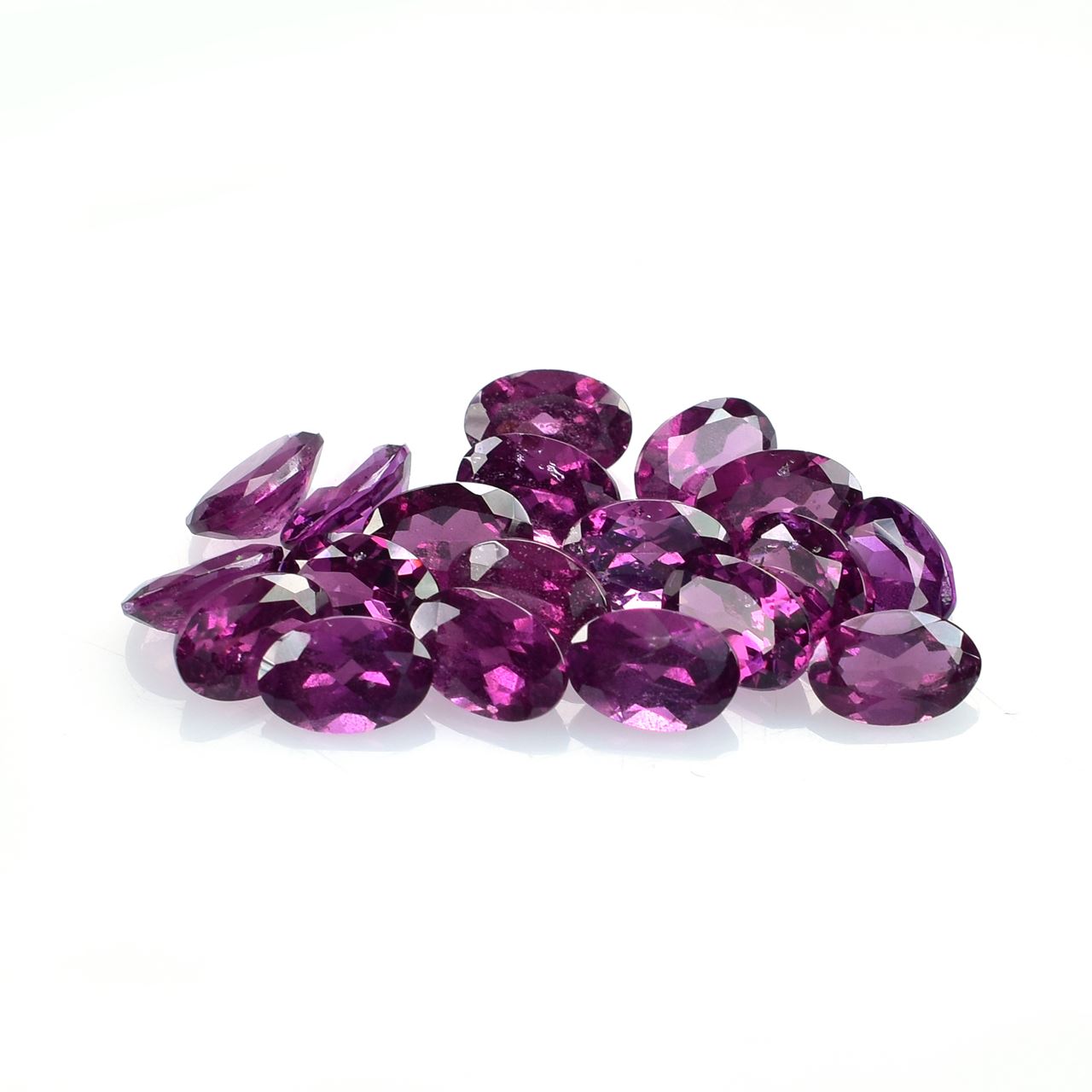 RHODOLITE CUT OVAL (PURPLE DARK)(HI) 6.00X4.00 MM 0.59 Cts.