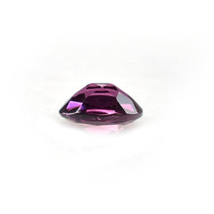 RHODOLITE CUT OVAL (REDDISH PURPLE CLEAN) 7.00X5.00 MM 0.97 Cts.