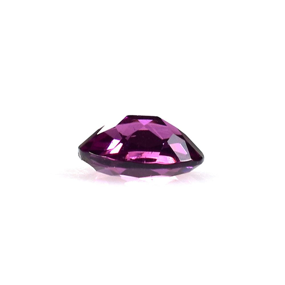 RHODOLITE CUT OVAL (REDDISH PURPLE LIGHT)(CLEAN) 8.00X6.00 MM 1.45 Cts.