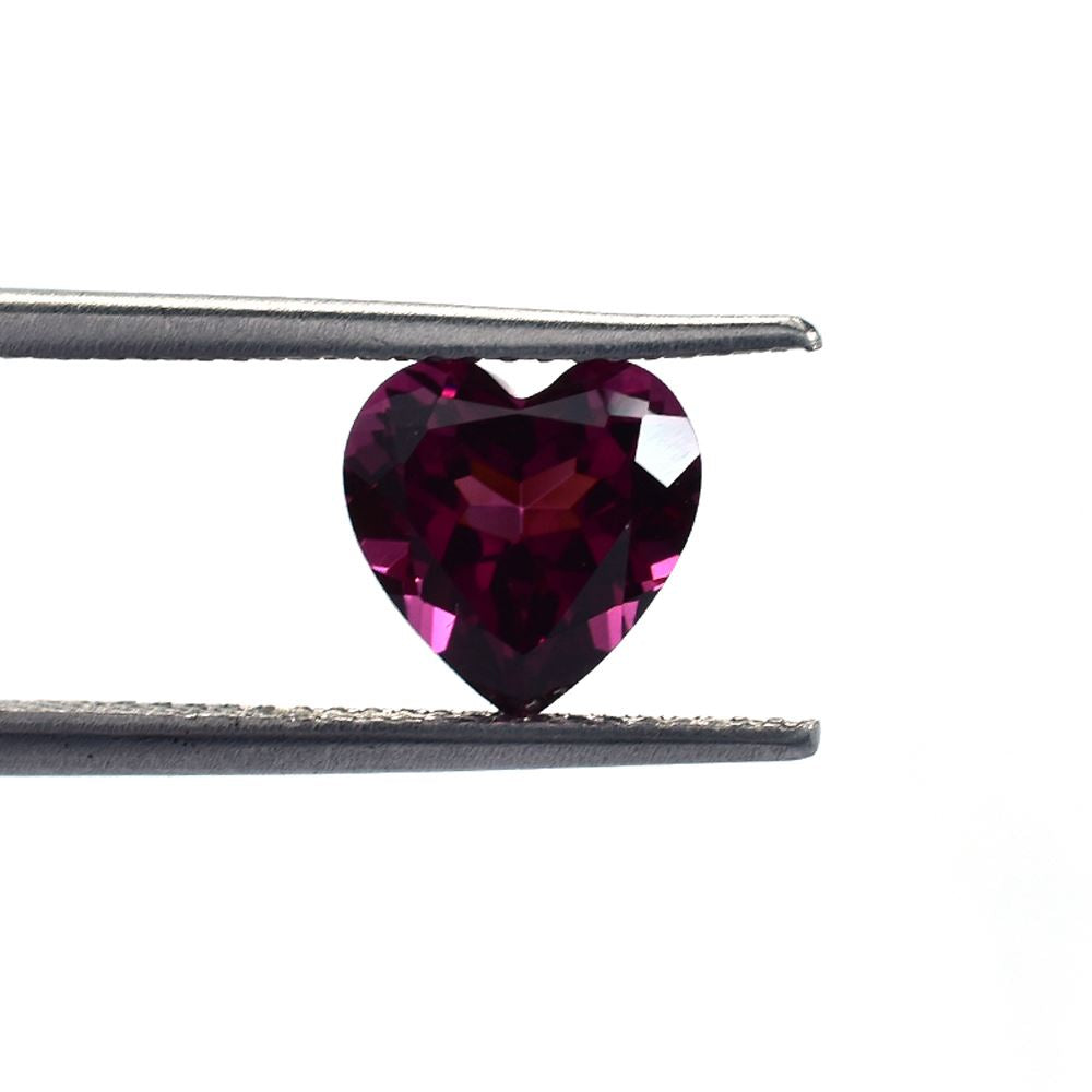 RHODOLITE CUT HEART (REDDISH PURPLE DARK)(CLEAN) 8.00X8.00 MM 2.65 Cts.