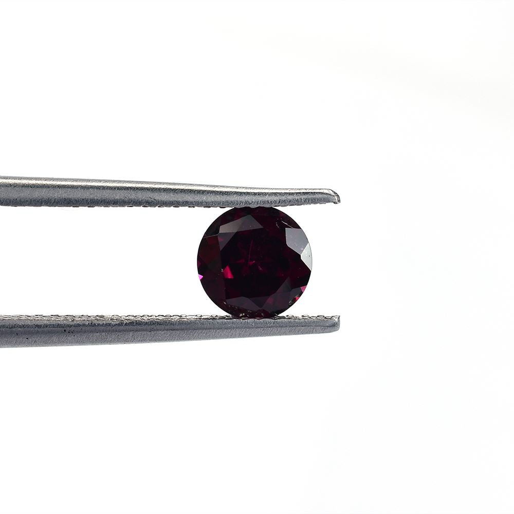 RHODOLITE CUT ROUND (REDDISH PURPLE DARK)(CLEAN) 6.00X6.00 MM 1.15 Cts.