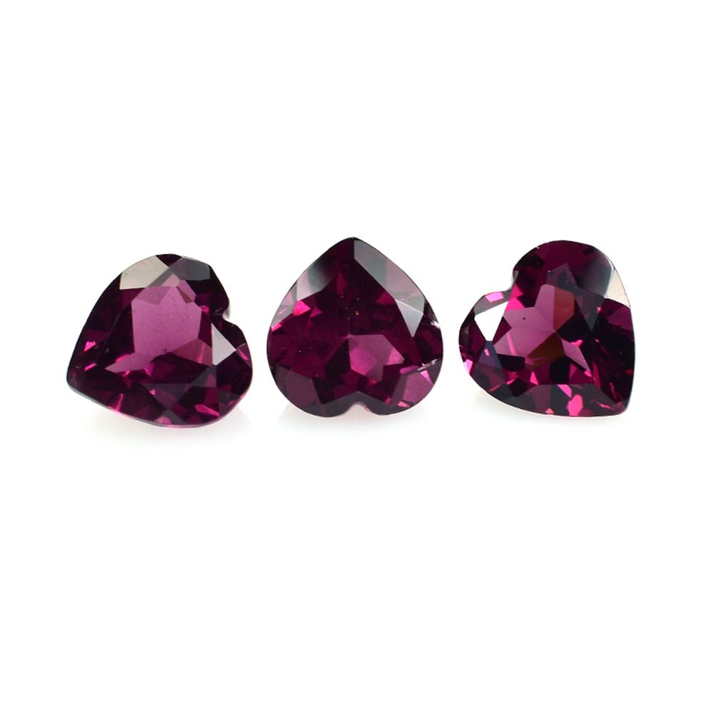RHODOLITE CUT HEART (REDDISH PURPLE MEDIUM)(CLEAN) 8.50X8.50 MM 3.07 Cts.