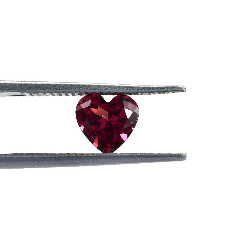 RHODOLITE CUT HEART (REDDISH PURPLE DARK)(CLEAN) 7.00X7.00 MM 1.58 Cts.