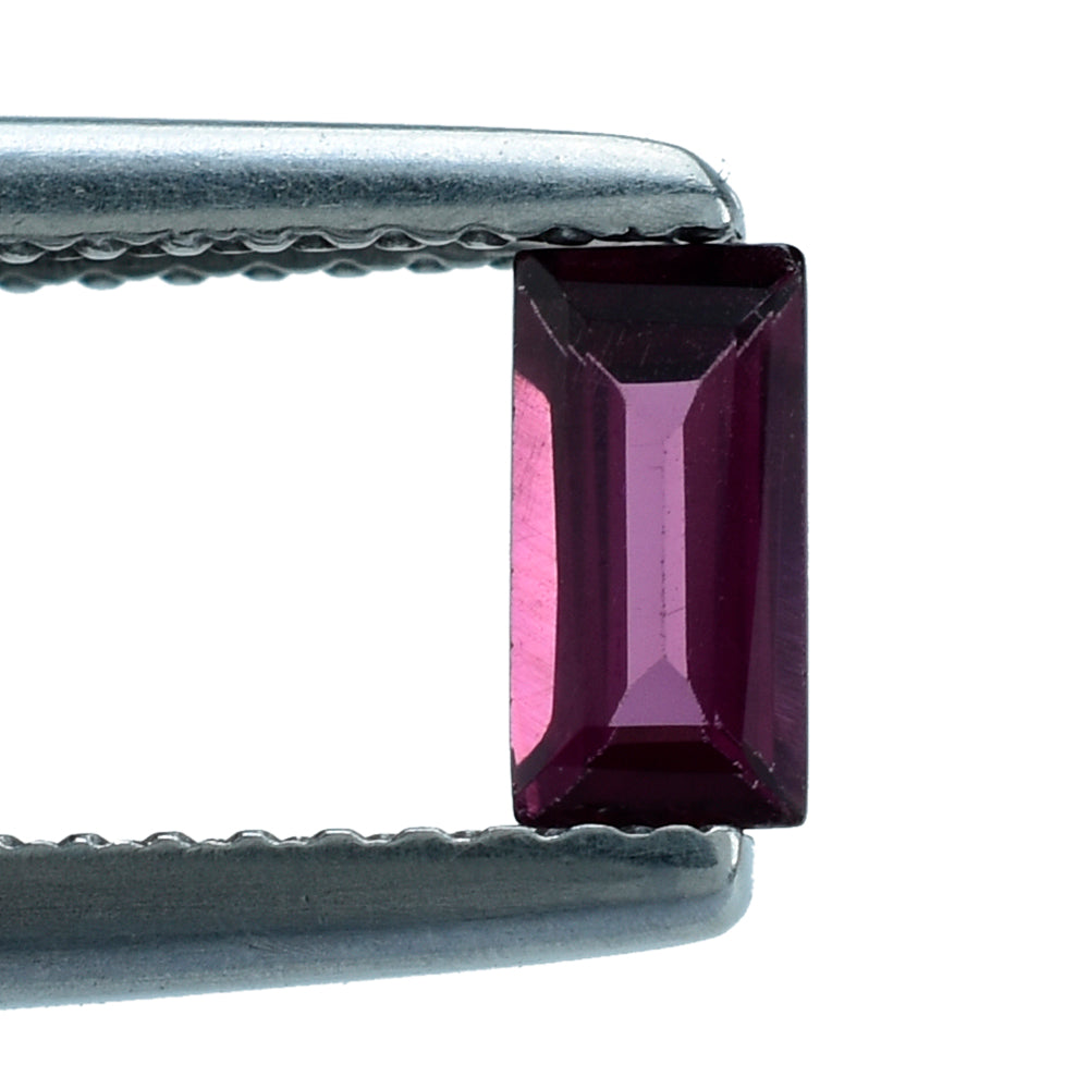 RHODOLITE CUT BAGUETTE  6X3MM 0.45 Cts.