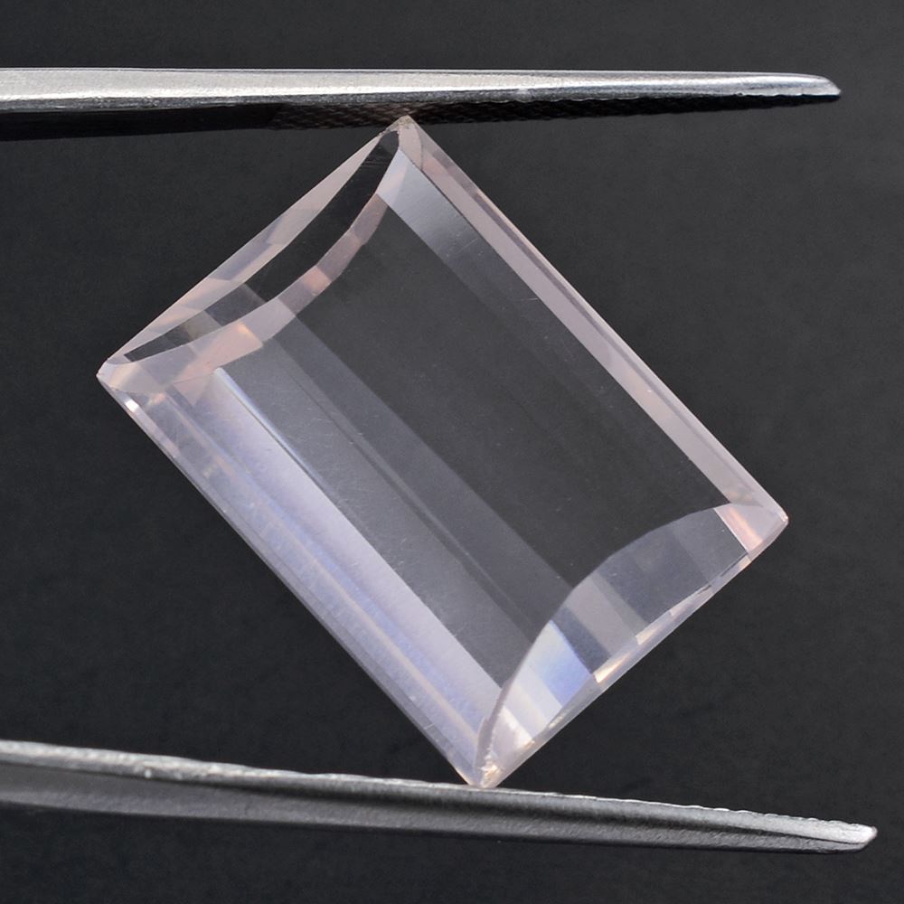 ROSE QUARTZ STEP CUT BRIOLETTE FANCY (TRANSPARENT) 18X13MM 14.30 Cts.