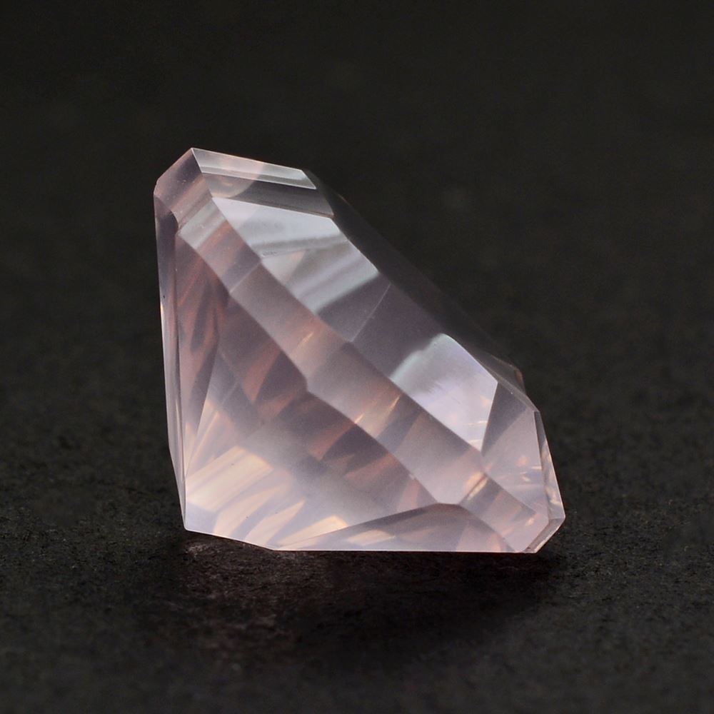ROSE QUARTZ CONCAVE (90 CUT) CUSHION 15MM 12.90 Cts.