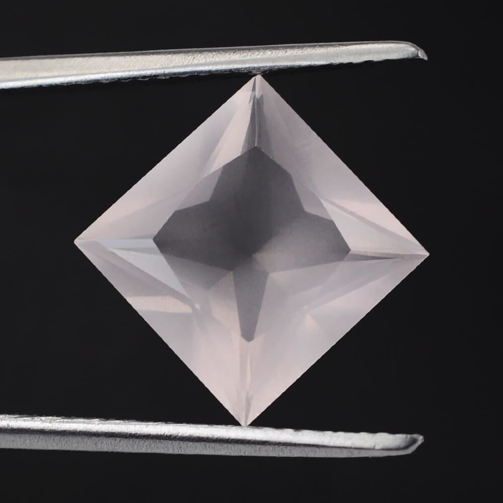 ROSE QUARTZ PRINCESS CUT SQUARE (SEMI-MILKY) (NICE COLOR) 10MM 4.35 Cts.