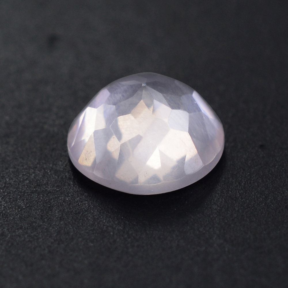 ROSE QUARTZ FLOWER CUT ROUND CAB 5MM 0.40 Cts.