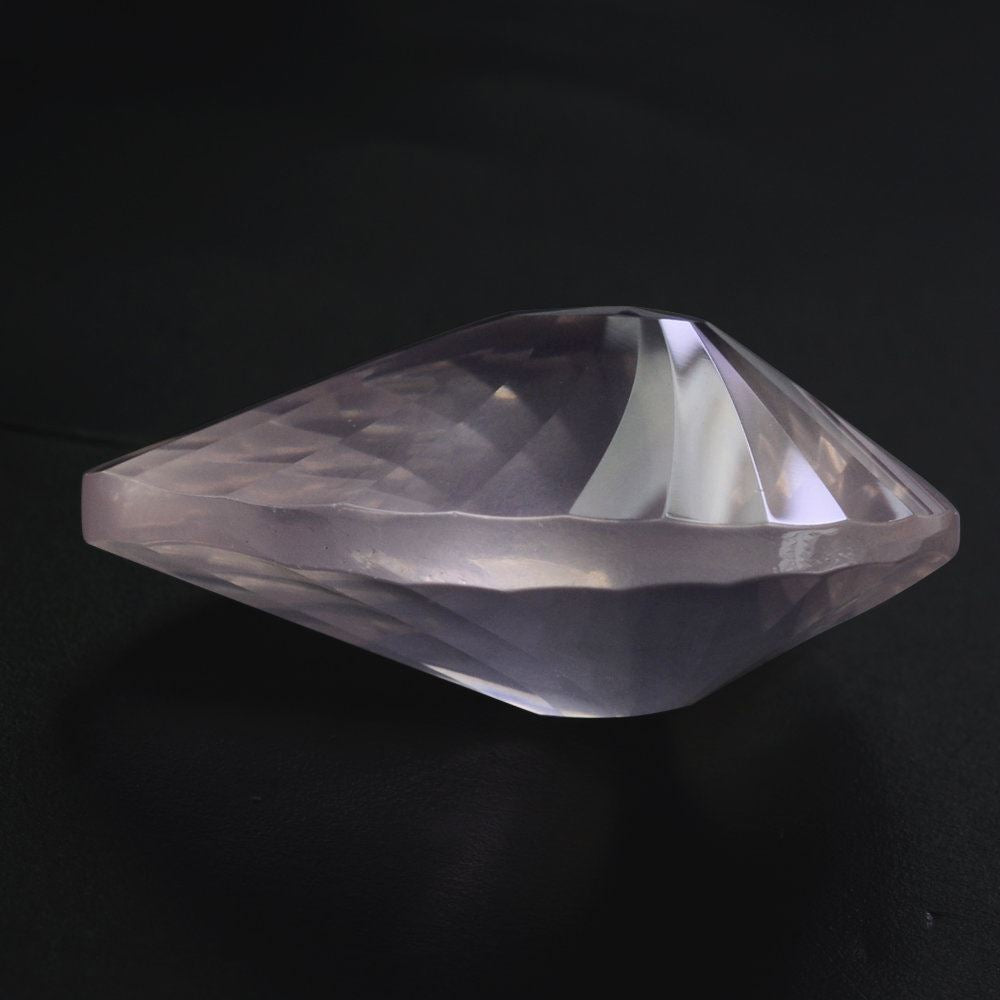 ROSE QUARTZ CONCAVE BRIOLETTE PEAR (DES#14) 20X15MM 12.52 Cts.
