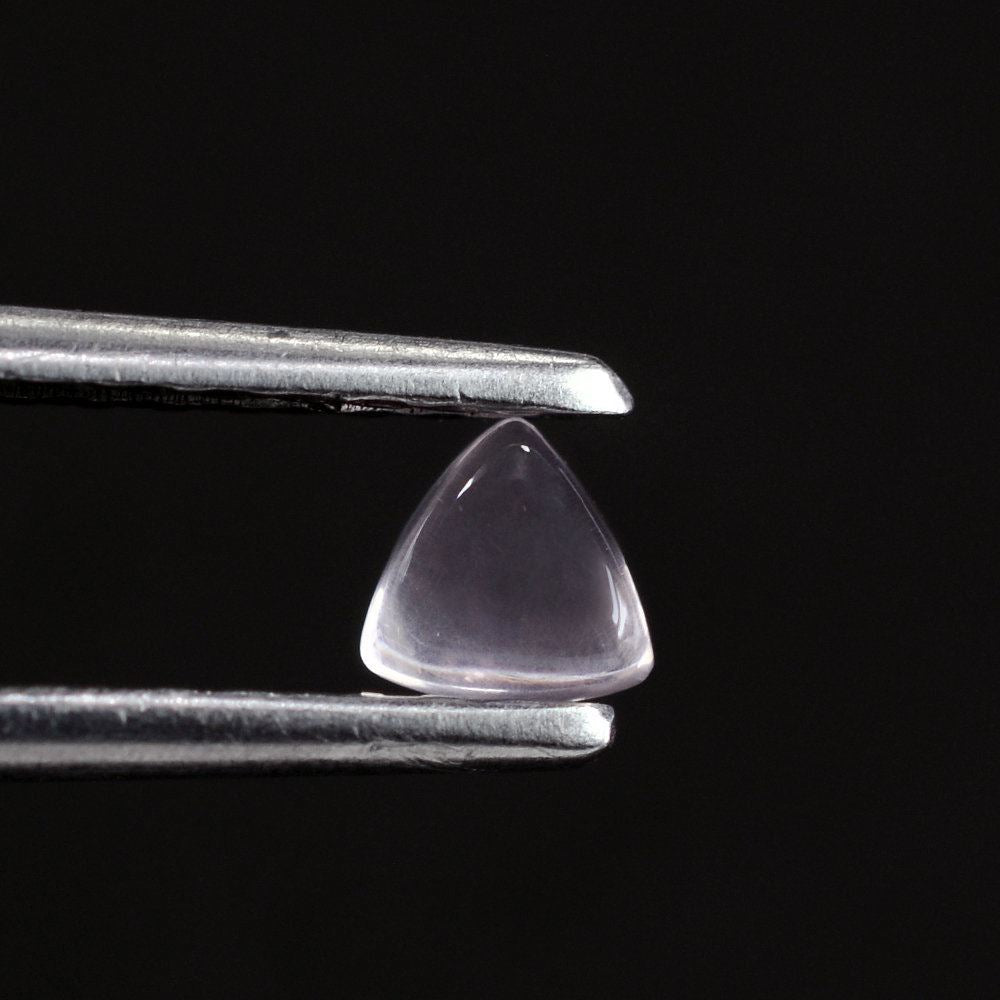 ROSE QUARTZ TRILLION CAB (SUPER) 4MM 0.25 Cts.
