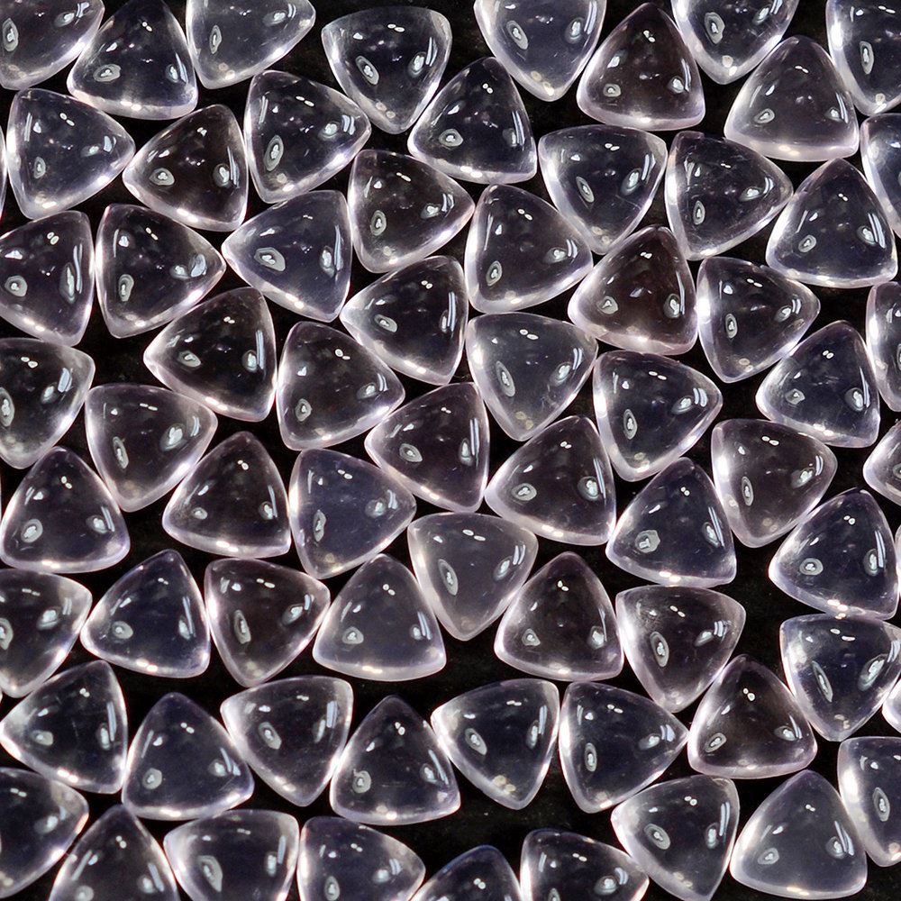 ROSE QUARTZ TRILLION CAB (SUPER) 4MM 0.25 Cts.