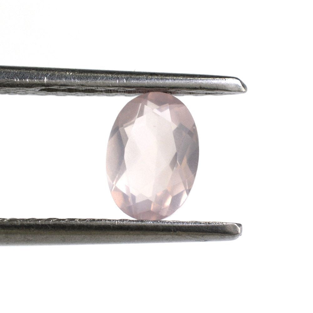 ROSE QUARTZ CUT OVAL (SEMI MILKY) (NORMAL) 7X5MM 0.71 Cts.