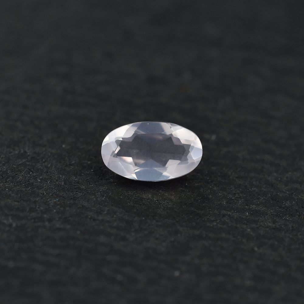ROSE QUARTZ CUT OVAL (SEMI MILKY/FINE) 5X3MM 0.20 Cts.