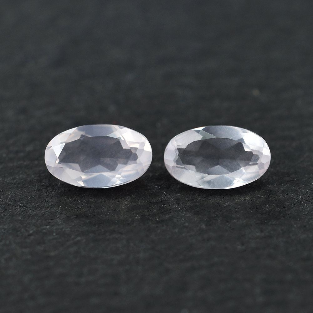 ROSE QUARTZ CUT OVAL (SEMI MILKY/FINE) 5X3MM 0.20 Cts.