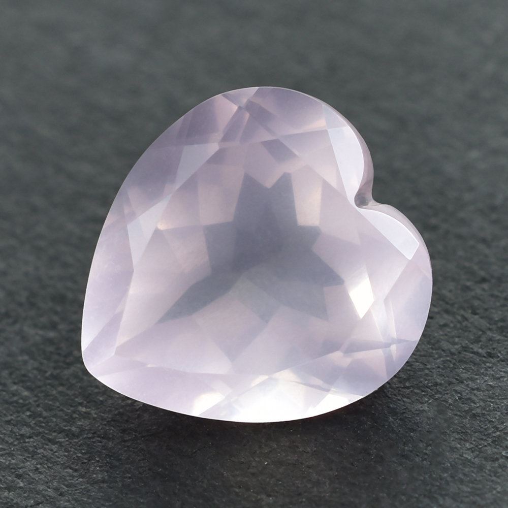 ROSE QUARTZ CUT HEART (SEMI-MILKY) (FINE) 12X11.50MM 3.82 Cts.