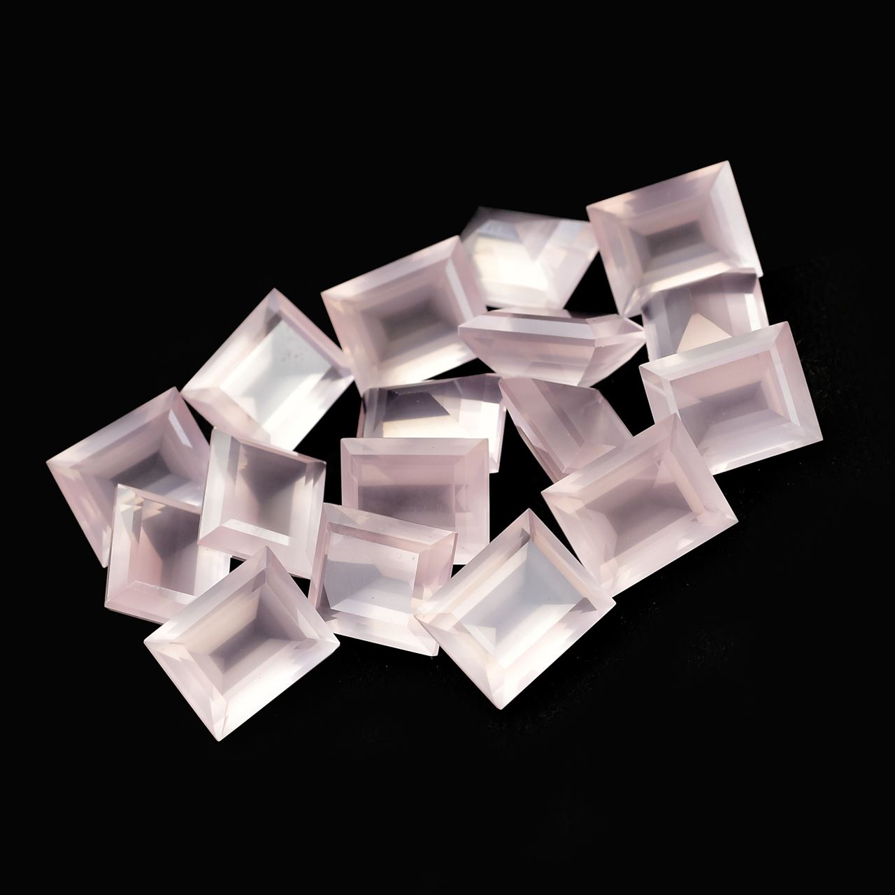 ROSE QUARTZ CUT BAGUETTE (SUPER)(CLEAN) 10.00X8.00 MM 3.13 Cts.