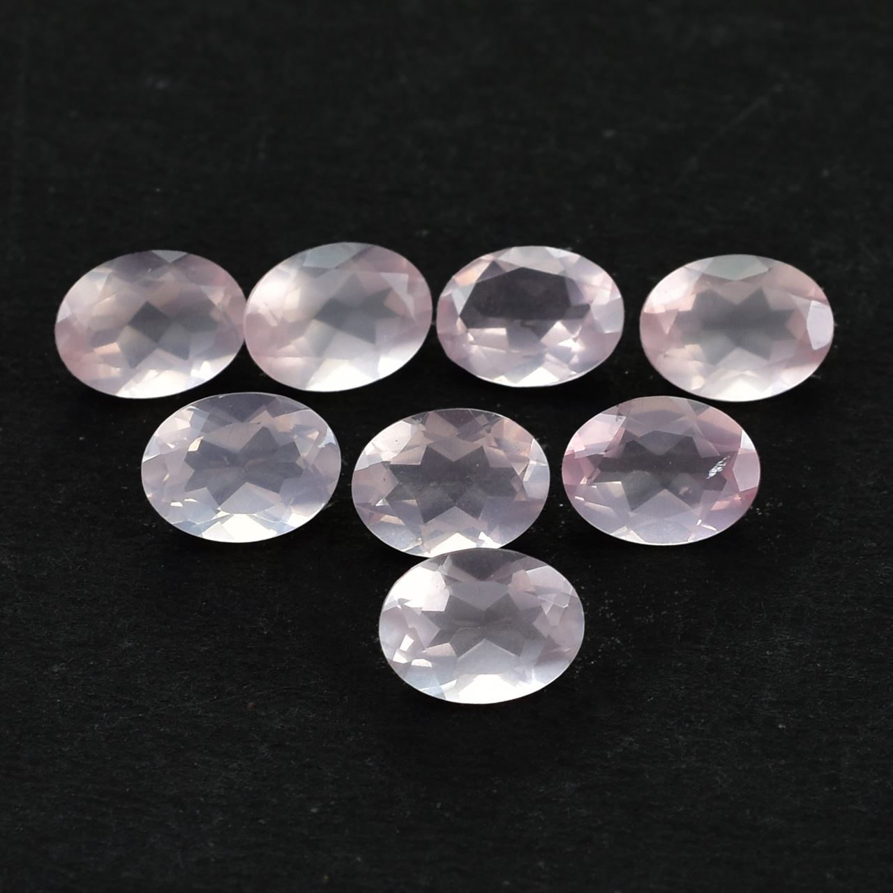 ROSE QUARTZ CUT OVAL (SUPER)(SEMI MILKY) 8.00X6.00 MM 1.10 Cts.