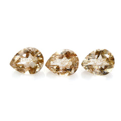 RED RUTILE QUARTZ CUT PEAR 10X8MM 2.30 Cts.