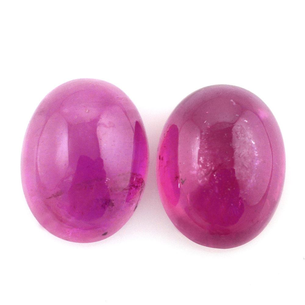 GLASSFILLED RUBY OVAL CAB 9X7MM 2.76 Cts.