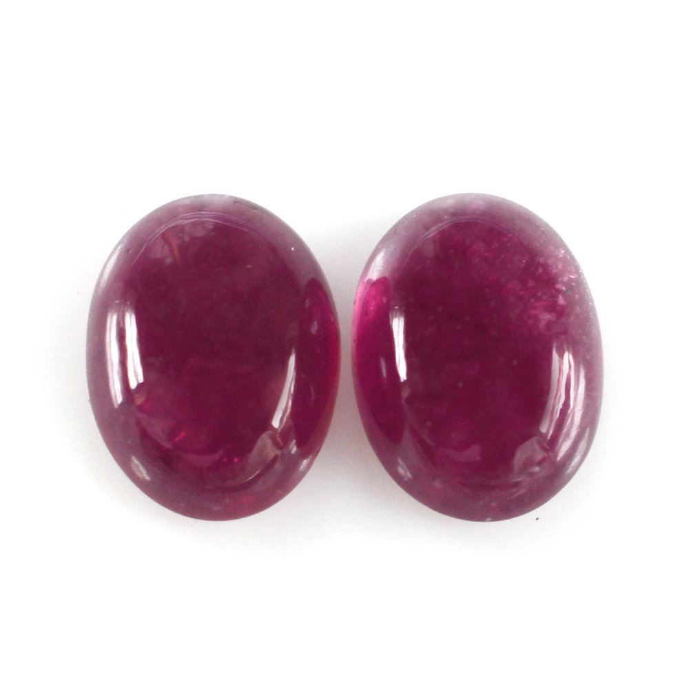 GLASSFILLED RUBY OVAL CAB 8X6MM 1.66 Cts.