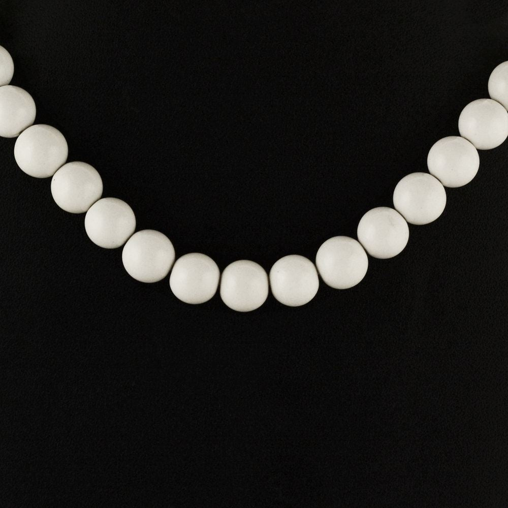 SYNTHETIC WHITE AGATE 11-12MM PLAIN ROUND BEADS 15" LINE