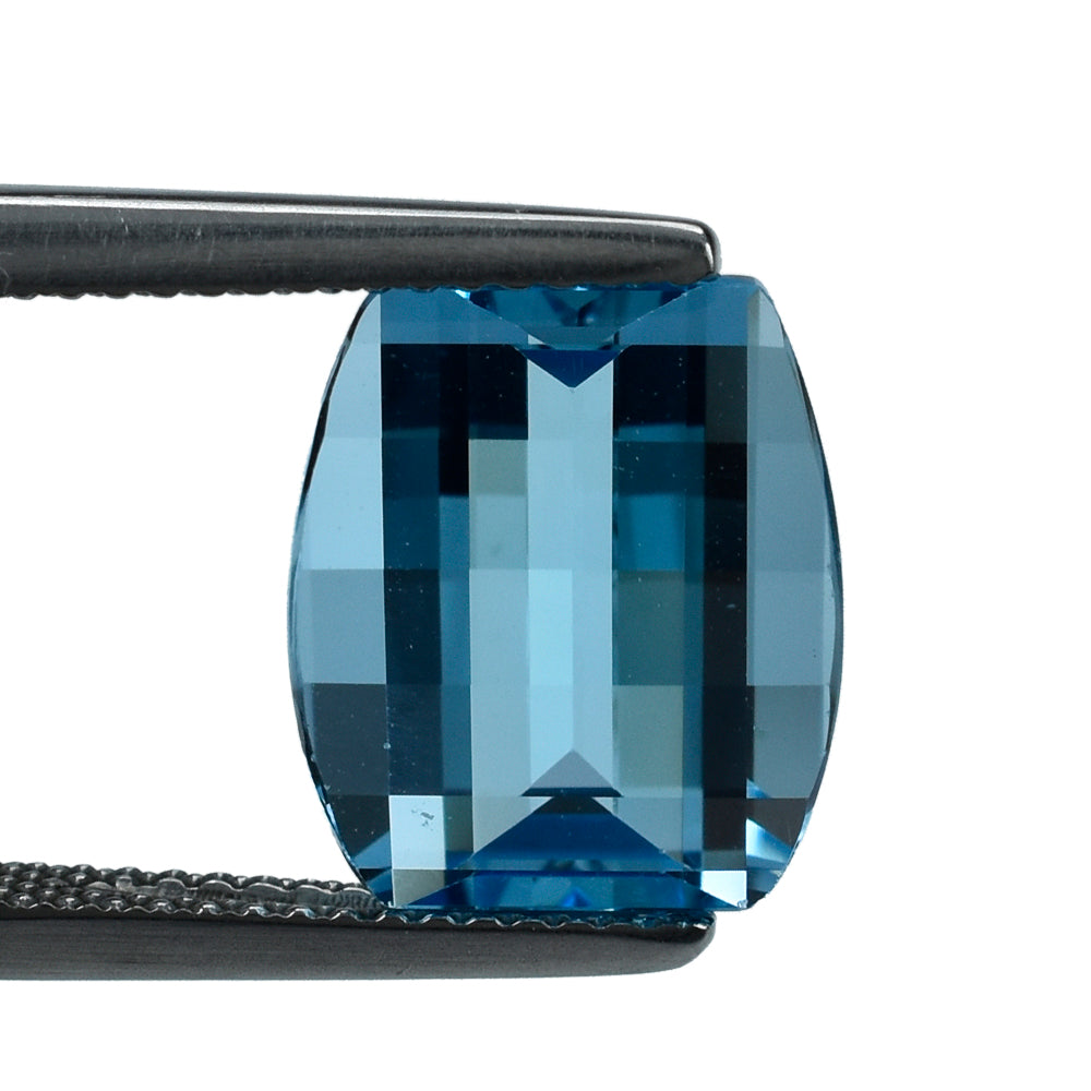 SKY BLUE TOPAZ CUT BARREL 12X10MM 5.43 Cts.