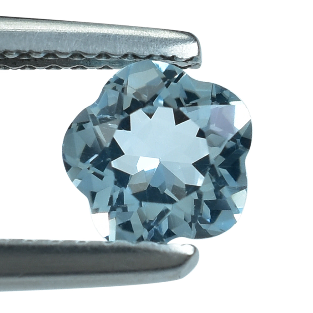 SKY BLUE TOPAZ CUT FLOWER 5 LEAF 6MM (THICKNESS:-3.60-4.00MM) 1.04 Cts.